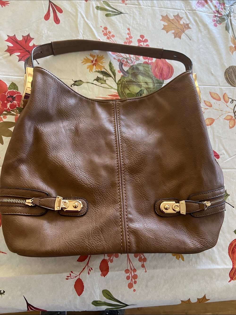 Classic Brown Leather Shoulder Bag with Gold Hardware